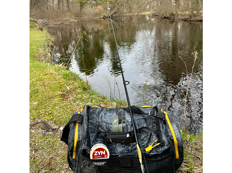 ZYN Across America winning submission of a cinnamon 6 ZYN can on a fishing bag. 